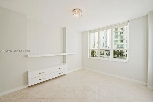 $3,100 | 888 Brickell Key Drive, Unit 601, Miami, FL 33131