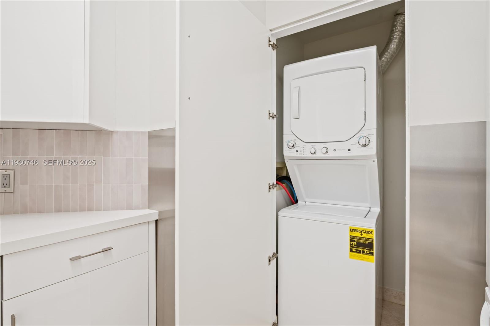 888 Brickell Key Drive, Unit 601 Miami, FL 33131 - Photo 17 of 42