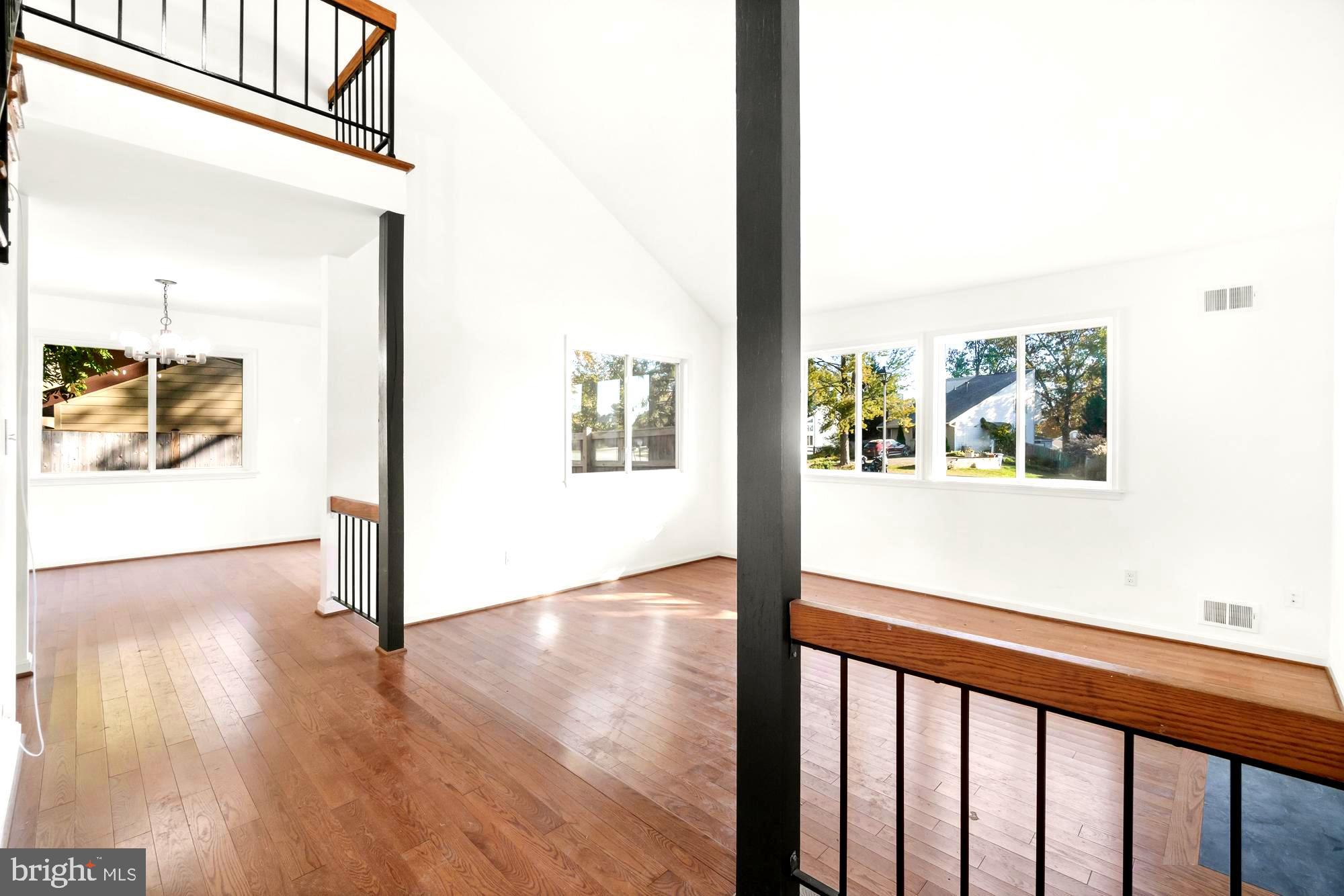 17416 Collier Way Poolesville, MD 20837 - Photo 19 of 57 Bright and sunny through new windows!