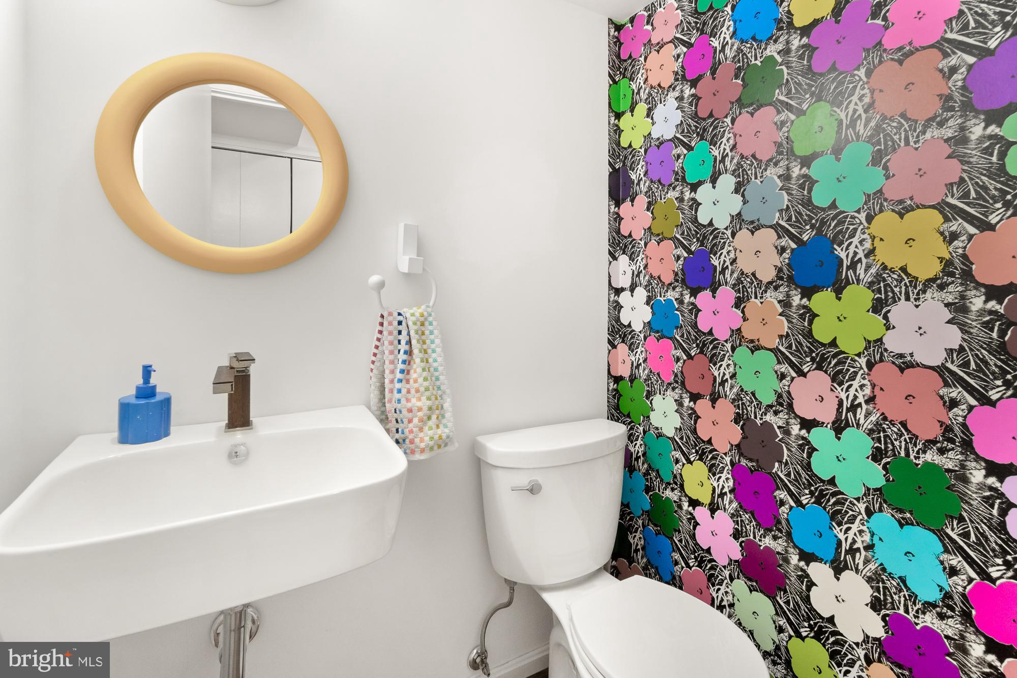 17416 Collier Way Poolesville, MD 20837 - Photo 36 of 57 Pow room w/flair, w/Andy Warhol art & FLW faucet!