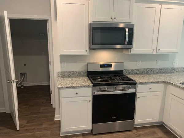 $2,000 | 374 Azore Way, Summerville, SC 29486