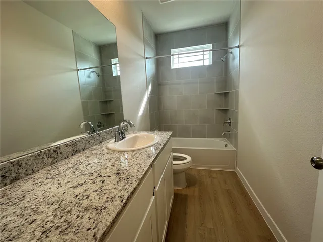 $2,100 | 2974 Pk Hl Lane, Stafford, TX 77477