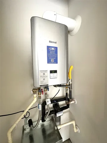 $2,100 | 2974 Pk Hl Lane, Stafford, TX 77477