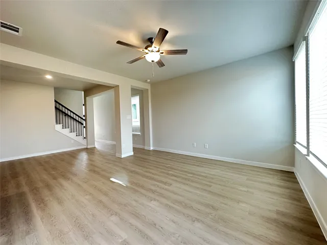 $2,100 | 2974 Pk Hl Lane, Stafford, TX 77477