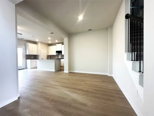 $2,100 | 2974 Pk Hl Lane, Stafford, TX 77477