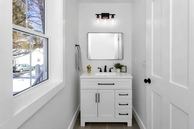 $399,900 | 19 Cottage Avenue, Southampton, MA 01073