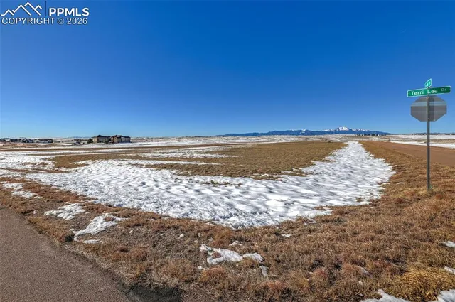 $185,000 | 2070 Terri Lee Drive, Peyton, CO 80831