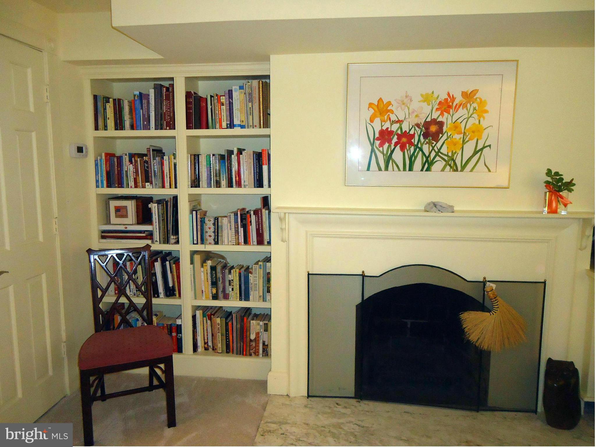 603 Queen Street, Unit 2 Alexandria, VA 22314 - Photo 24 of 30 Master Bedroom