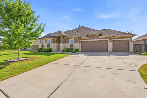 $550,000 | 12616 Twisted Root Drive, Manchaca, TX 78652