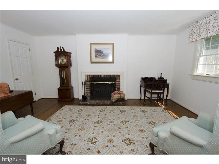 421 Conestoga Road Wayne, PA 19087 - Photo 8 of 22 Den