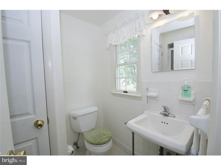 421 Conestoga Road Wayne, PA 19087 - Photo 10 of 22 Master Bathroom