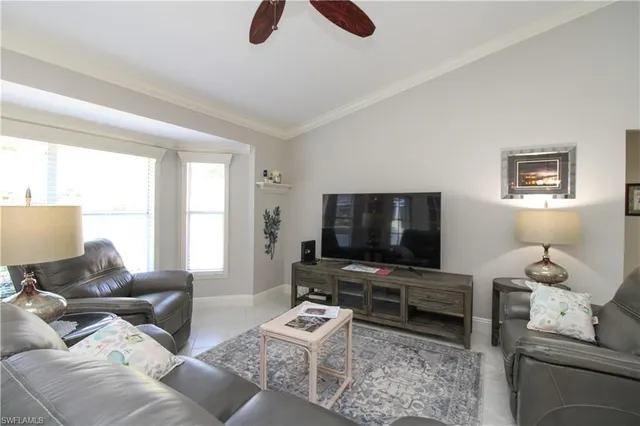 $7,000 | 333 Wentworth Court, Naples, FL 34104