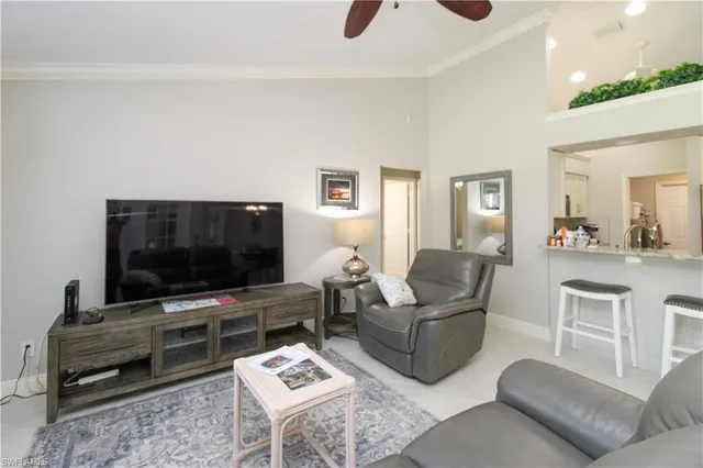 $7,000 | 333 Wentworth Court, Naples, FL 34104