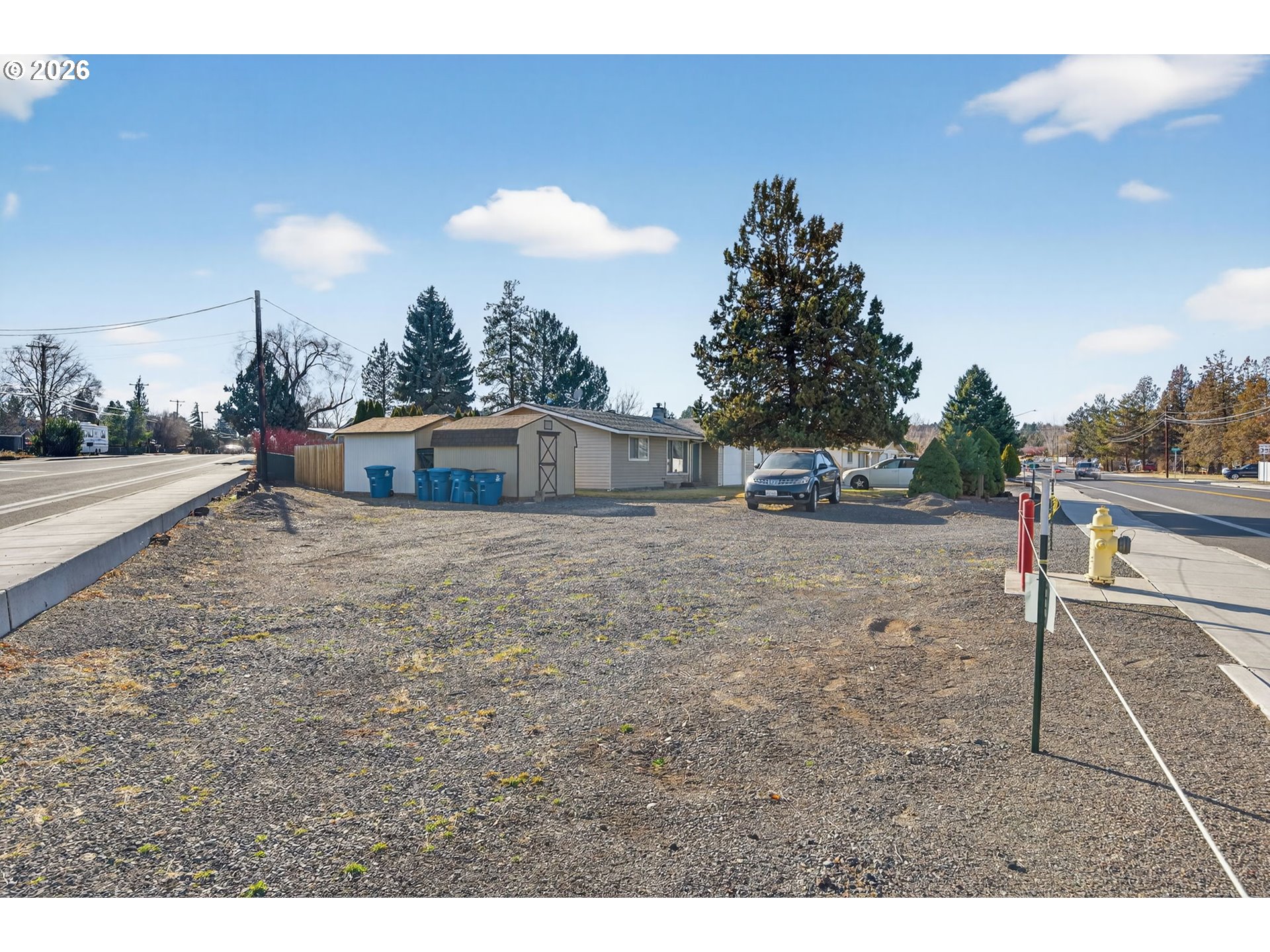 2412 Southwest Wickiup Avenue Redmond, OR 97756 - Photo 32 of 41