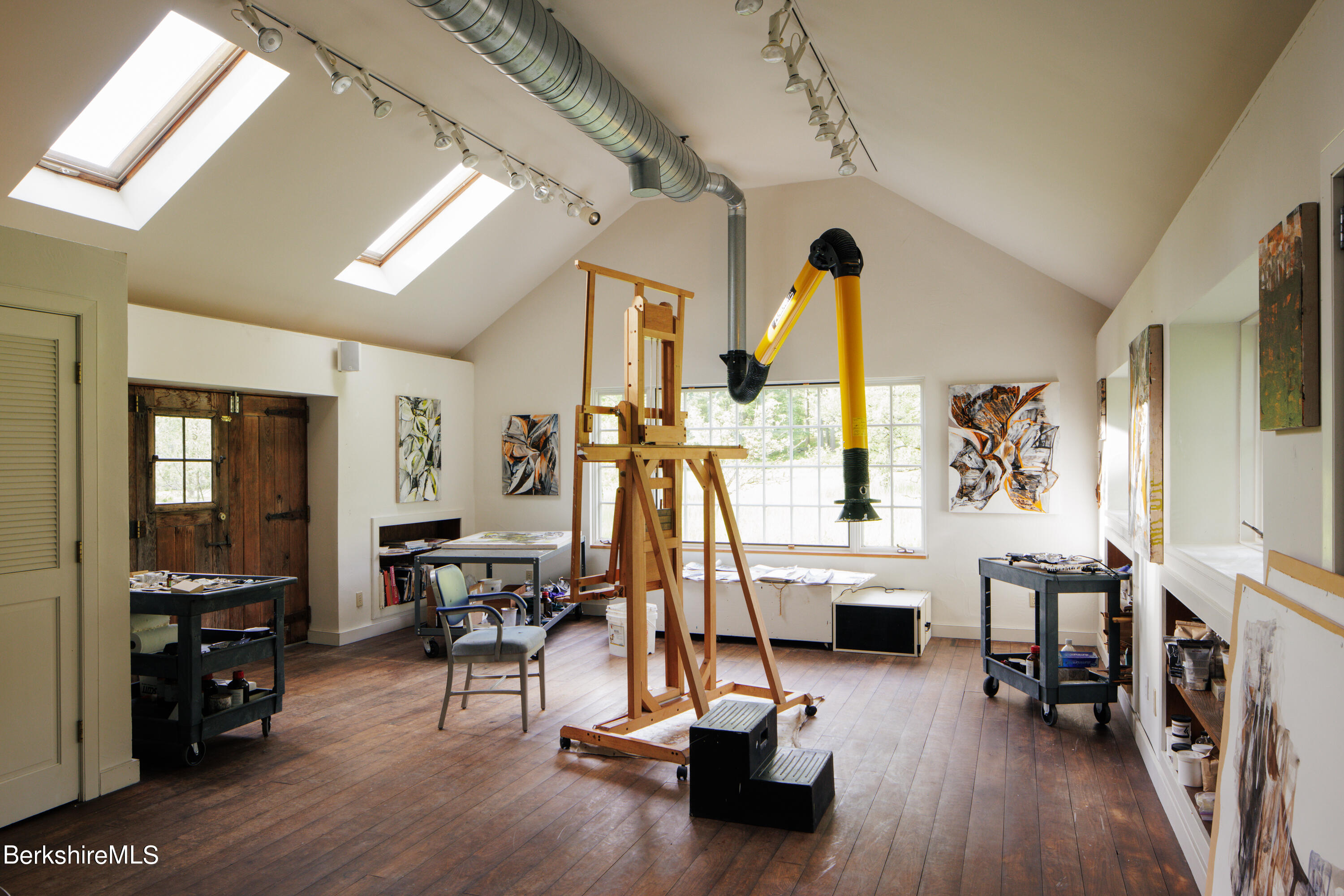 Undisclosed Address Monterey, MA 01245 - Photo 44 of 46 42HOLLY'S STUDIO INTERIOR