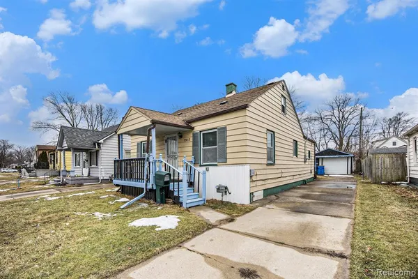 $129,000 | 11012 Republic Avenue, Warren, MI 48089