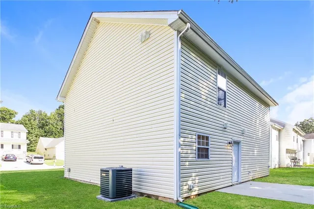 $1,595 | 1813 Savannas Run Drive, Greensboro, NC 27405