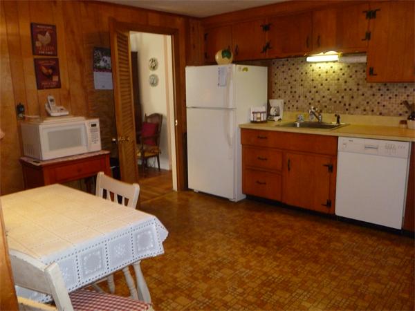 39 Coolidge Road Walpole, MA 02081 - Photo 7 of 13 Gallery Image 7