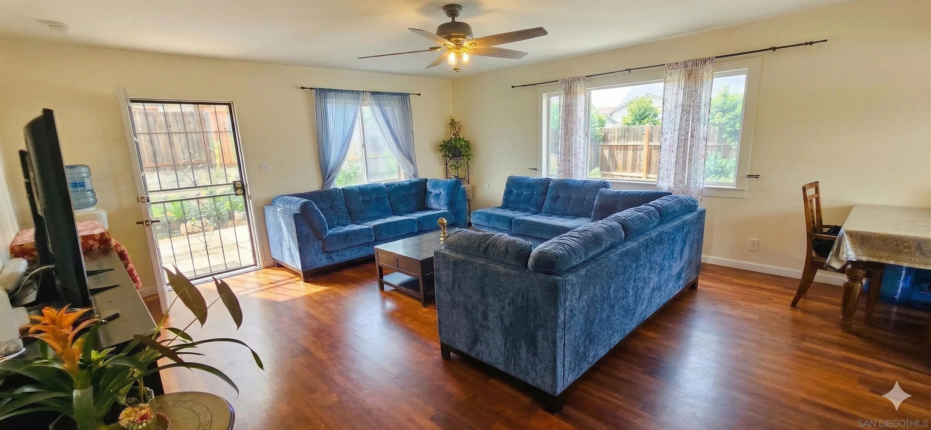 727 North Main Avenue Fallbrook, CA 92028 - Photo 12 of 21