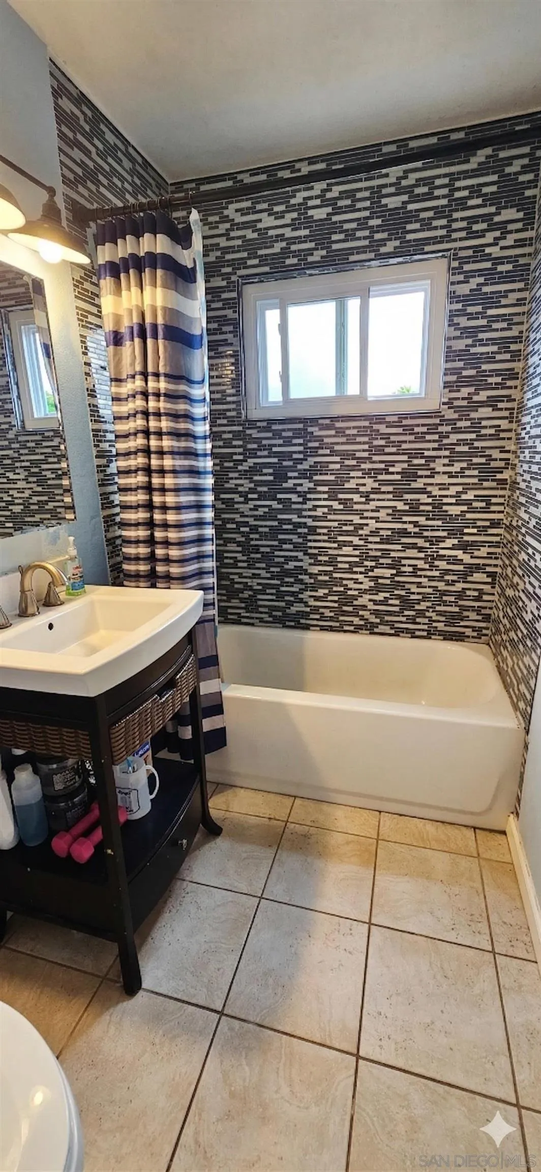 727 North Main Avenue Fallbrook, CA 92028 - Photo 17 of 21
