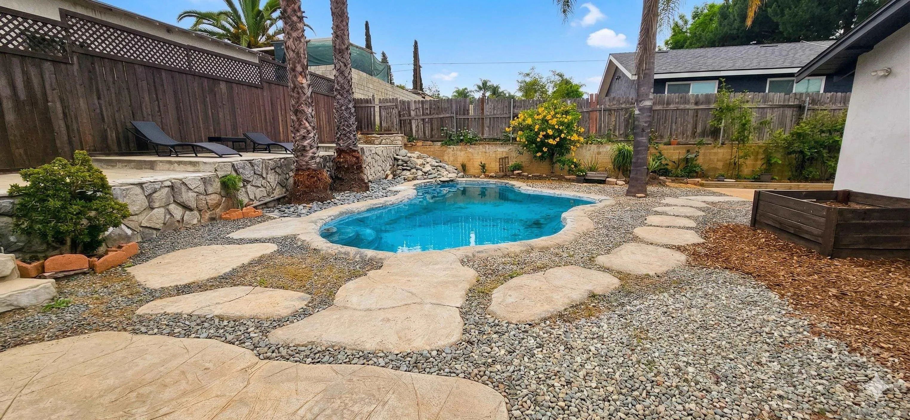 727 North Main Avenue Fallbrook, CA 92028 - Photo 3 of 14