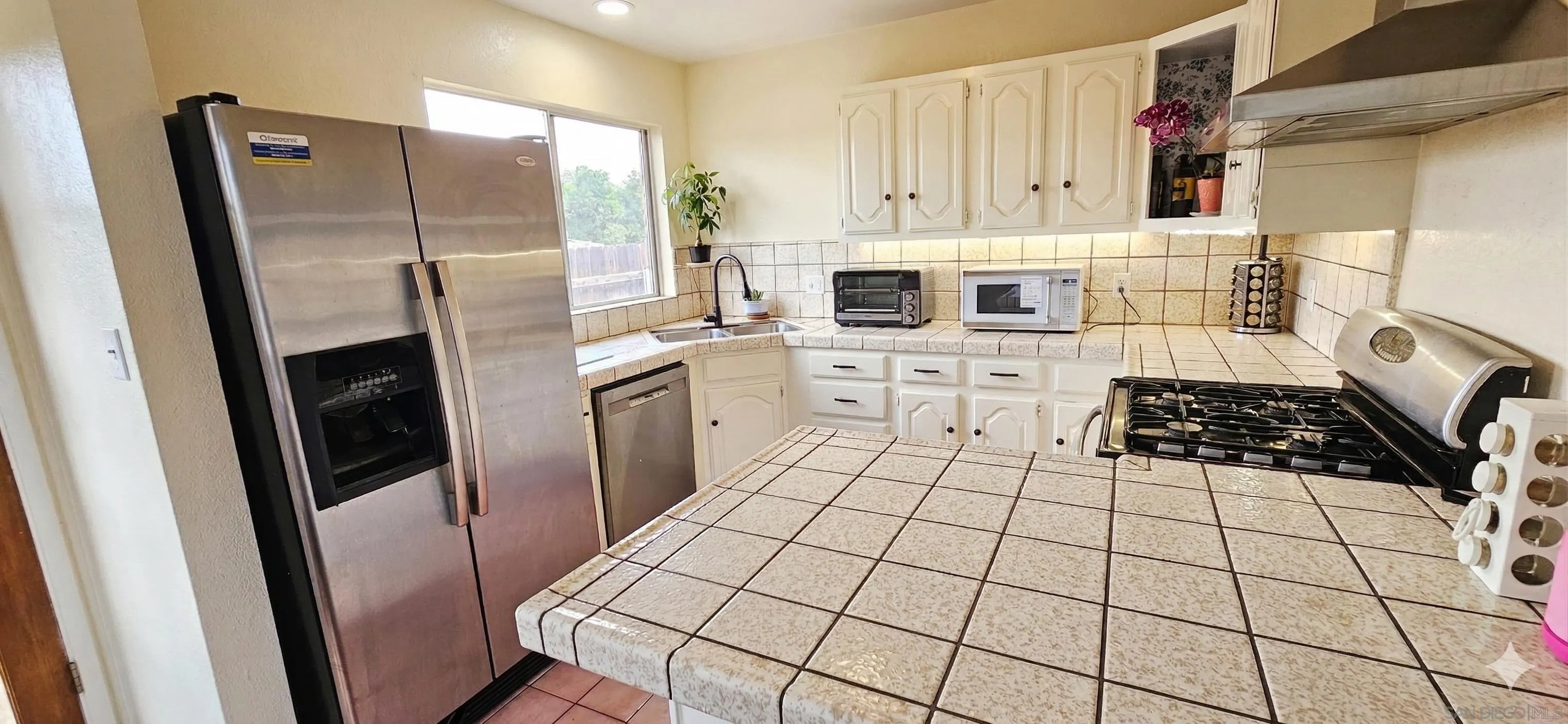 727 North Main Avenue Fallbrook, CA 92028 - Photo 8 of 14