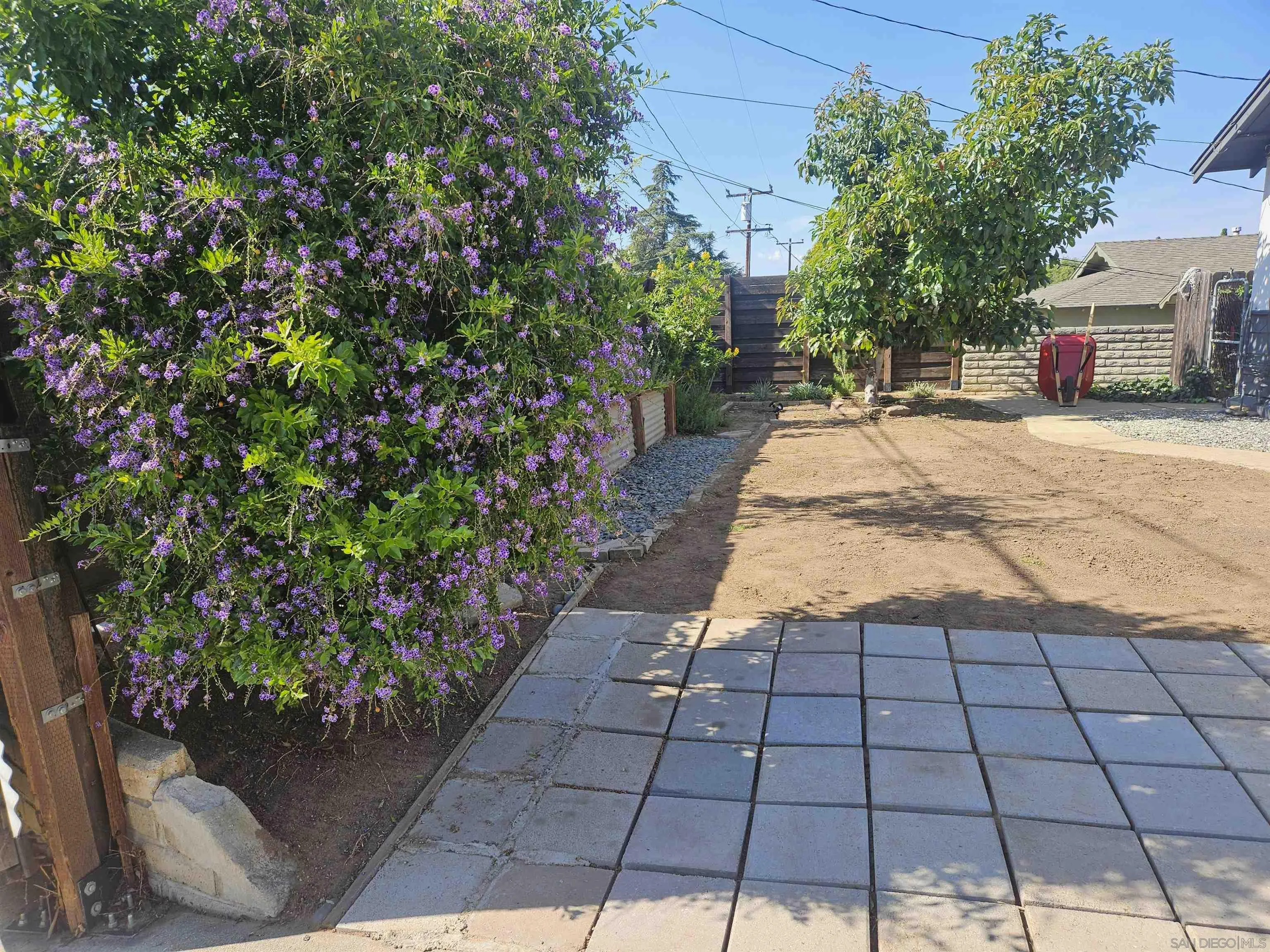 727 North Main Avenue Fallbrook, CA 92028 - Photo 8 of 21