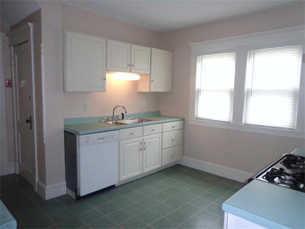 35 East Alvord Street Springfield, MA 01108 - Photo 5 of 20