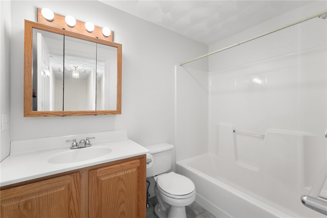 17 Doire Road Cumberland, RI 02864 - Photo 13 of 31