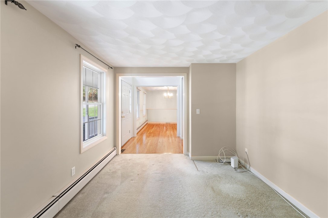 17 Doire Road Cumberland, RI 02864 - Photo 5 of 31