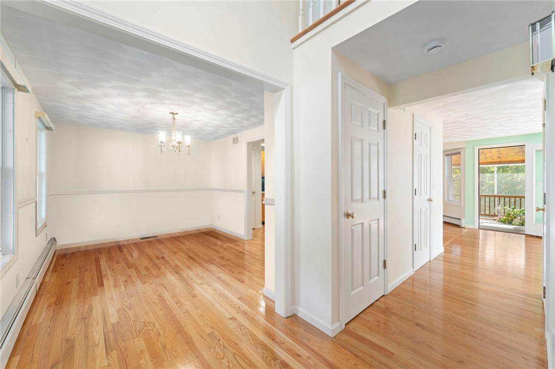 17 Doire Road Cumberland, RI 02864 - Photo 6 of 31