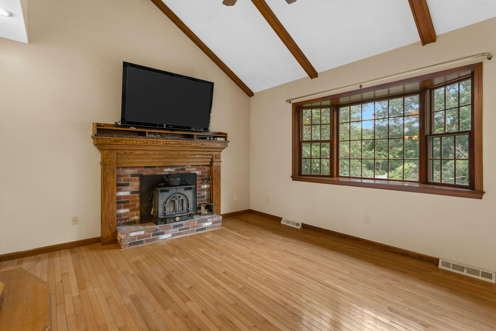 2 Robin Road Sandwich, MA 02563 - Photo 8 of 35 10-web-or-mls-2-robin-rd