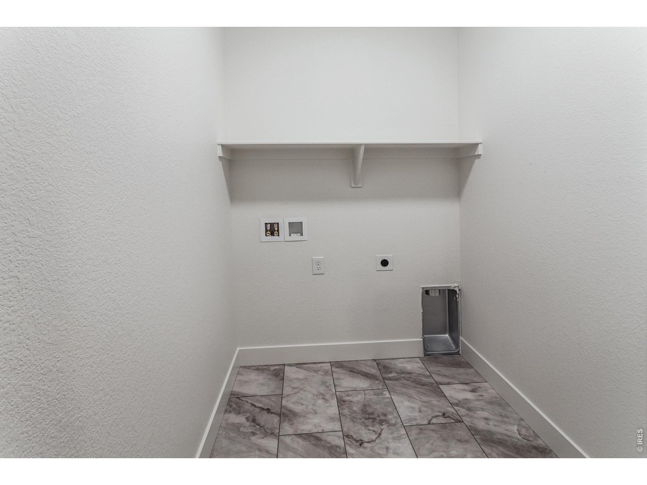 780 Chatter Road Windsor, CO 80550 - Photo 26 of 43 LAUNDRY