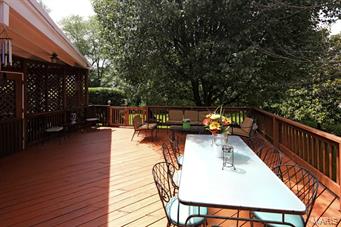9734 Conway Road Ladue, MO 63124 - Photo 16 of 17