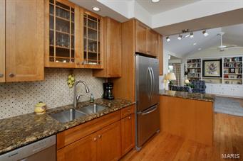 9734 Conway Road Ladue, MO 63124 - Photo 7 of 17