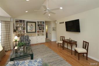 9734 Conway Road Ladue, MO 63124 - Photo 9 of 17