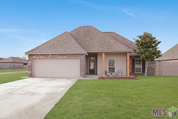 $335,000 | 41131 Lakeway Cove Avenue, Gonzales, LA 70737