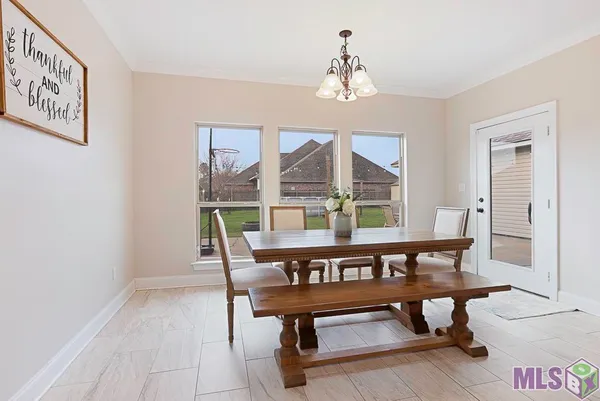$332,500 | 41131 Lakeway Cove Avenue, Gonzales, LA 70737