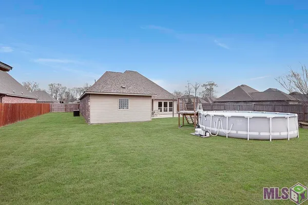 $332,500 | 41131 Lakeway Cove Avenue, Gonzales, LA 70737