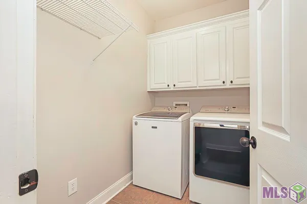 $332,500 | 41131 Lakeway Cove Avenue, Gonzales, LA 70737