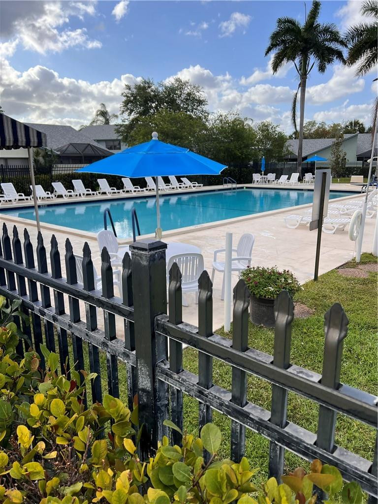 23304 Southwest 58th Avenue Boca Raton, FL 33428 - Photo 2 of 31 Photo 2