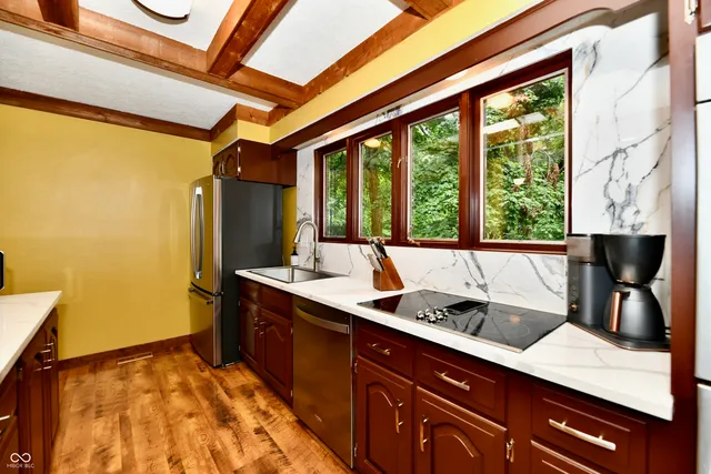 $525,000 | 5202 Hill Valley Drive, Pittsboro, IN 46167