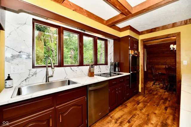 $525,000 | 5202 Hill Valley Drive, Pittsboro, IN 46167