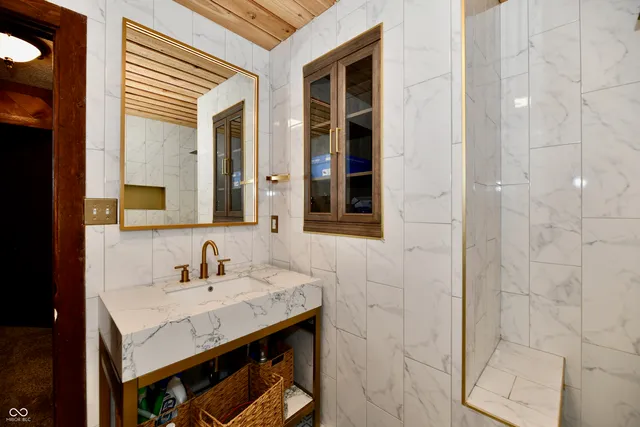 $525,000 | 5202 Hill Valley Drive, Pittsboro, IN 46167