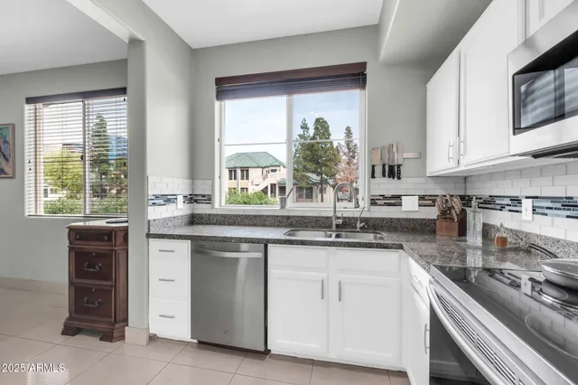 $410,000 | 706 East Washington Street, Unit 204, Phoenix, AZ 85034