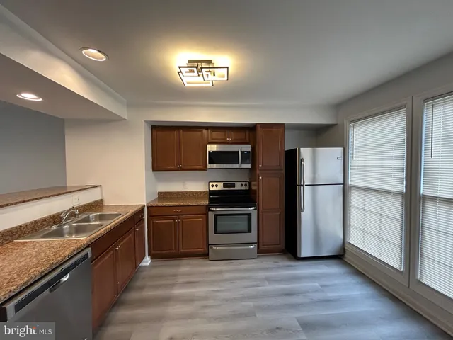 $1,950 | 658 Corsica Avenue, Bear, DE 19701