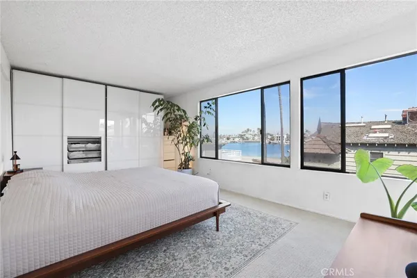 $2,398,500 | 64 59th Place, Long Beach, CA 90803