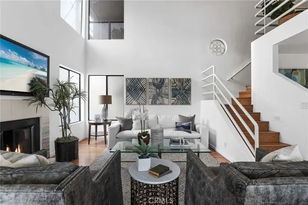 $2,398,500 | 64 59th Place, Long Beach, CA 90803