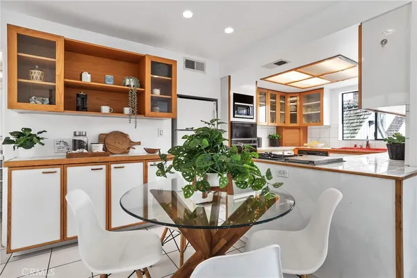 $2,398,500 | 64 59th Place, Long Beach, CA 90803