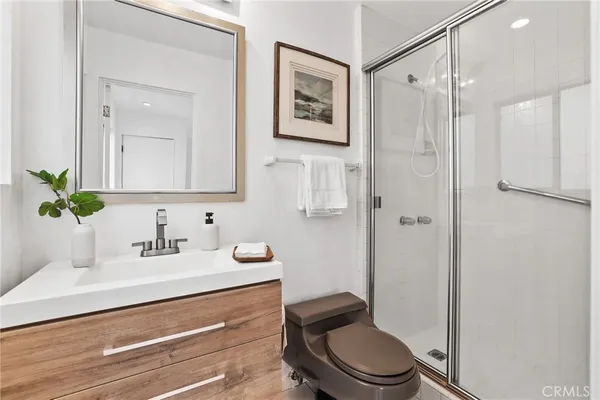 $2,398,500 | 64 59th Place, Long Beach, CA 90803